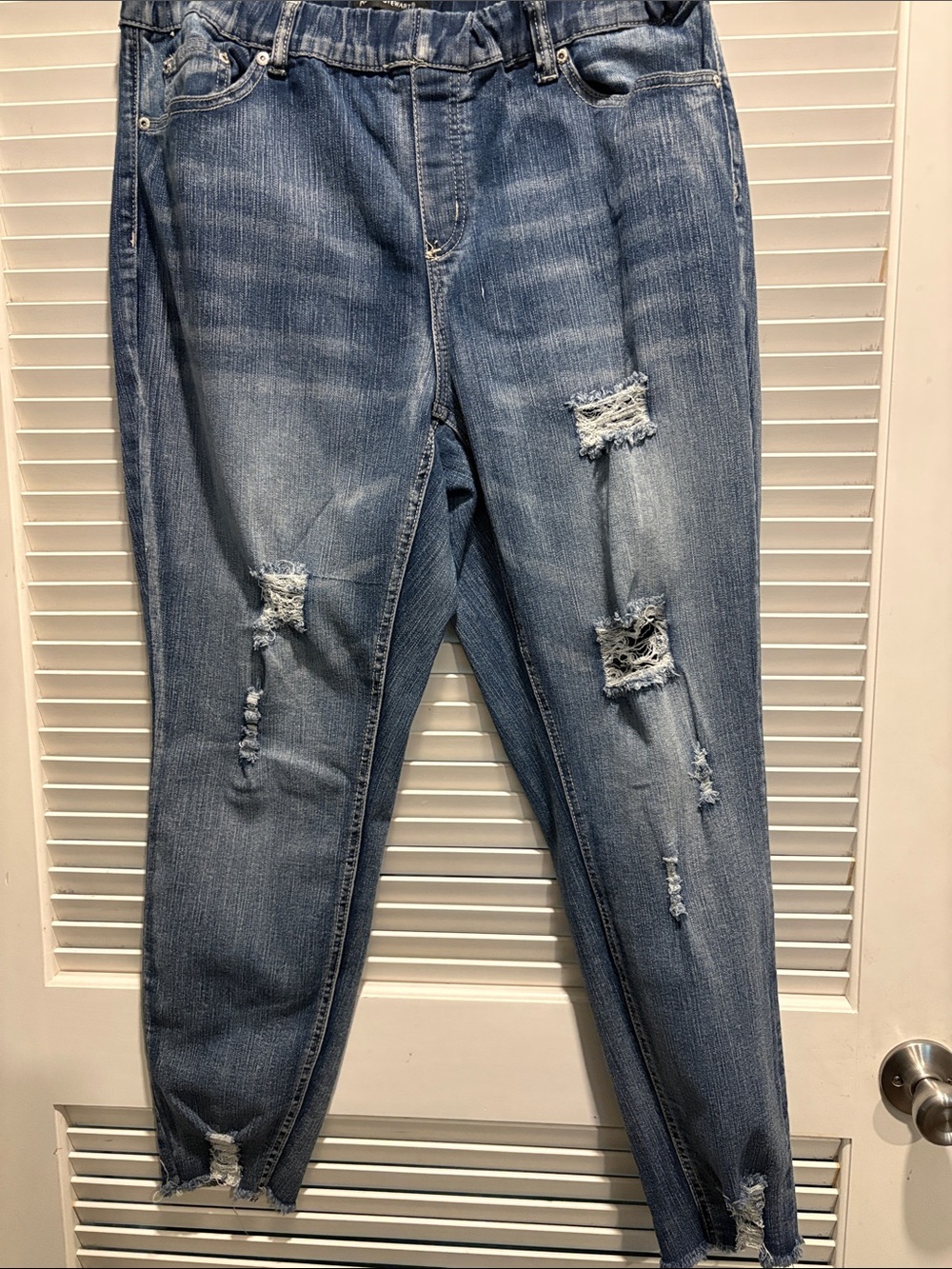 Women’s Distressed Blue Denim Jeans